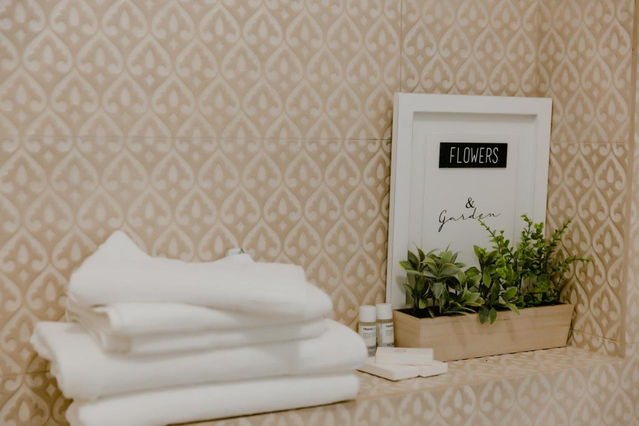 La Fontaine Hotel Hunedoara Ngoại thất bức ảnh